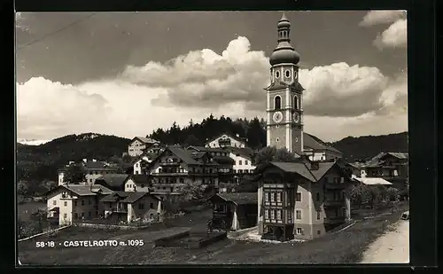 AK Castelrotto, Häuser an der Kirche