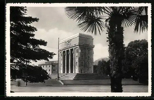 AK Bozen, am Siegesdenkmal