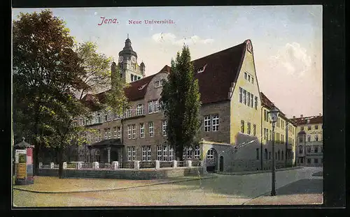AK Jena, auf der Strasse vor der Neuen Universität