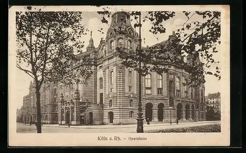 AK Köln-Neustadt, vor dem Opernhaus