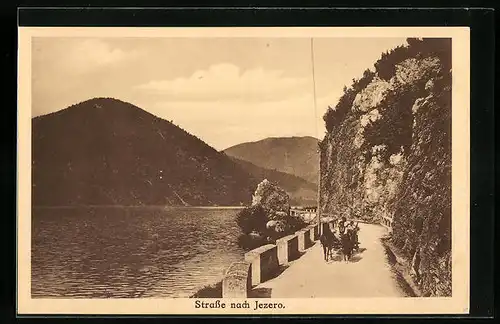 AK Jezero, Seeidylle mit Pferdewagen auf der Promenadenstrasse