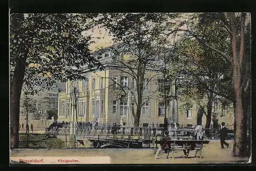 AK Düsseldorf, Passanten in der Königsallee