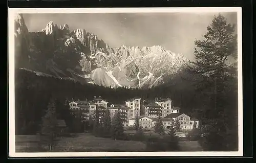 AK Welschnofen, Hotel Carezza al Lago verso il Latemar