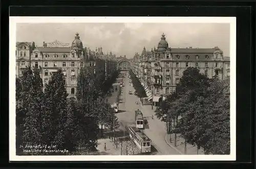 AK Frankfurt / Main, Strassenbahnen aus der Vogelschau, westliche Kaiserstrasse