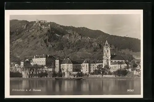 AK Dürnstein a. d Donau, Uferpartie mit Kirche