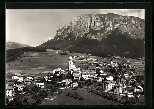 AK Völs am Schlern, Totalansicht vom Ort mit Schlern