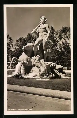 AK München, Partie am Neptun-Brunnen