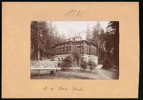 Fotografie Brück & Sohn Meissen, Ansicht Bad Elster, Blick auf das Restaurant Cafe Waldquelle mit alter Holzbrücke