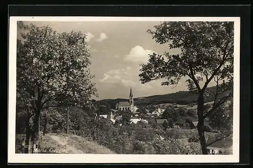 AK Maria-Gugging, Ortsansicht von einem Wanderweg aus