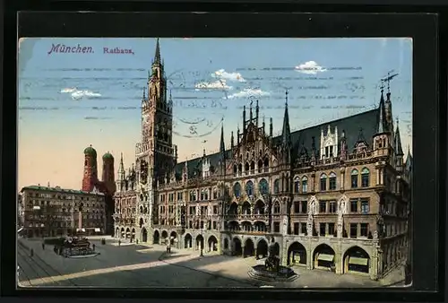 AK München, Rathaus und Türme der Frauenkirche
