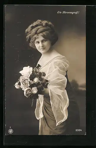 Foto-AK NPG Nr. 2334: Schönes Fräulein mit Rosenstrauss in der Hand