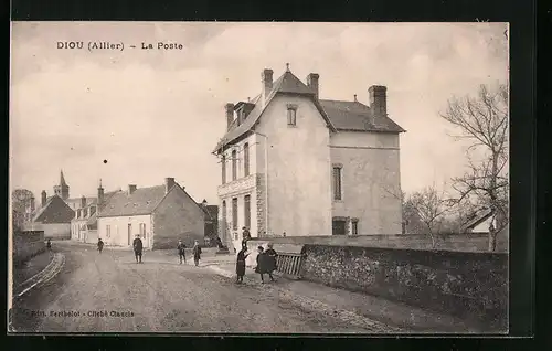 AK Diou, La Poste