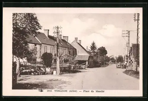 AK Ygrande, Place du Marché