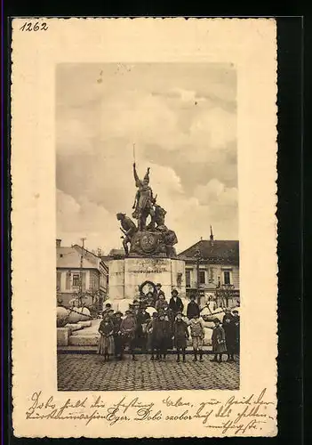 AK Eger, Dobo szobor