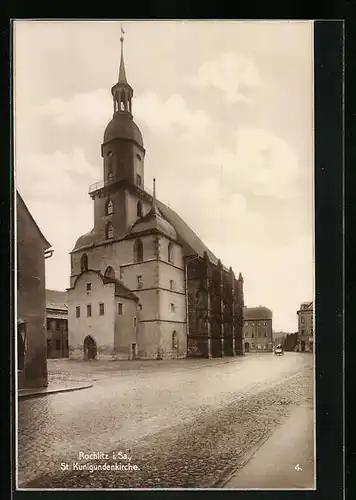 AK Rochlitz i. Sa., Strassenpartie mit der St. Kunigundenkirche