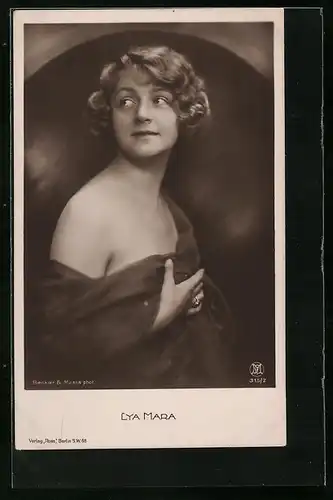 AK Schauspielerin Lya Mara im Kleid