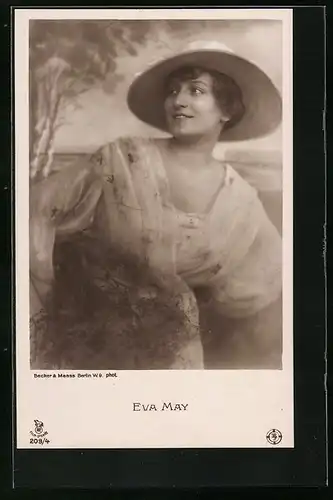 AK Schauspielerin Eva May mit Hut