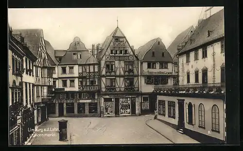 AK Limburg /Lahn, Partie am Kornmarkt, mit Gasthaus zum Goldnen Löwen