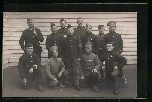 Foto-AK Minden, Kriegsgefangene in Uniform