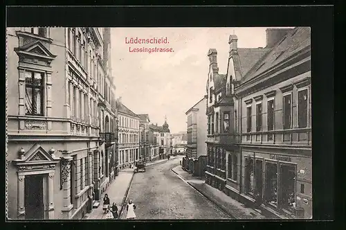 AK Lüdenscheid, Partie in der Lessingstrasse, mit Geschäft Carl Linnepe