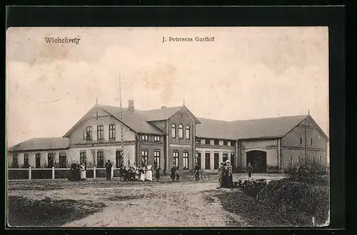 AK Wiehekrug, J. Petersens Gasthof - Gebäude mit Einwohnern an unbefestigter Strasse