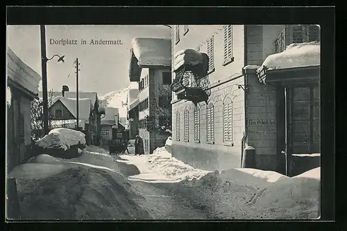 AK Andermatt, Dorfplatz mit Kindern im Winter