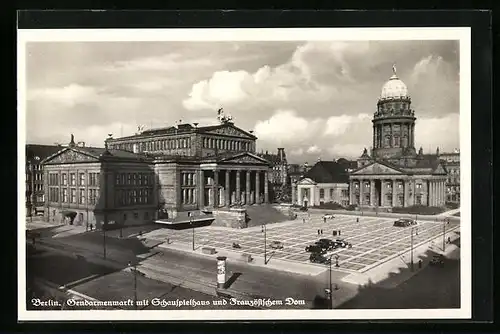 AK Berlin, Gendarmenmarkt mit Schauspielhaus und Französischen Dom