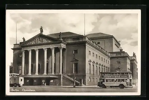 AK Berlin, Strassenfront vom Opernhaus