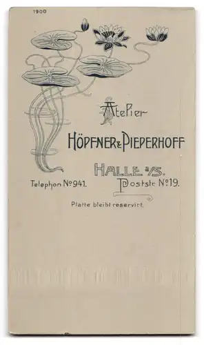 Fotografie Höpfner & Pieperhoff, Halle, Poststr.19, Junge elegante Dame mit Zwicker