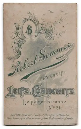 Fotografie Robert Sommer, Leipz. Connewitz, Leipziger Str. 21, Junger Mann in elegantem Anzug