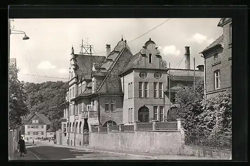AK Ranis bei Pössneck, Blick in die Pössnecker Strasse mit Pionierleiterheim