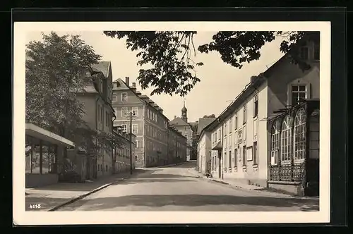 AK Ebersdorf /Thür., Strassenpartie bei der HO Industriewaren