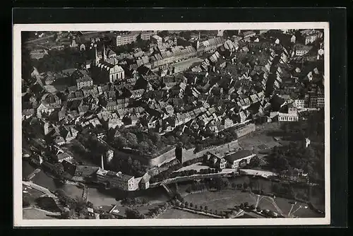 AK Eger, Blick auf die Altstadt mit Platz, Erzdekanalkirche