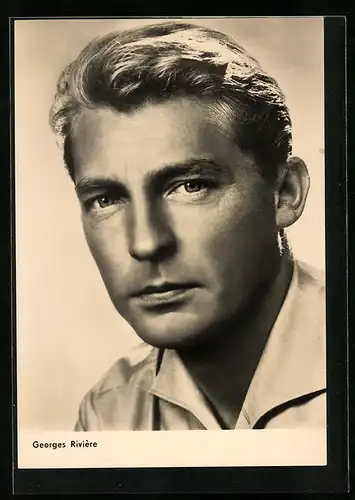 AK Schauspieler Georges Riviere ernst blickend im Hemd