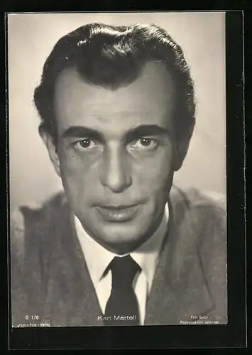 AK Schauspieler Karl Martell im Anzug
