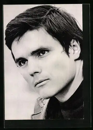 AK Schauspieler Oszter Sandor ernst blickend