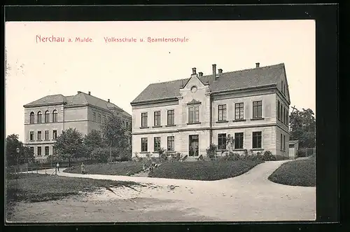 AK Nerchau a. Mulde, Volksschule und Beamtenschule mit Zugangswegen