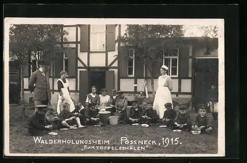 AK Pössneck, Walderholungsheim Pössneck 1915 - Kinder beim Kartoffelschälen