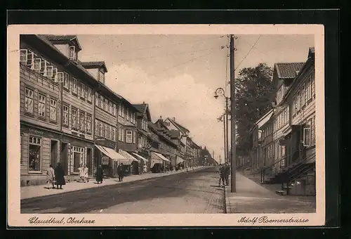 AK Clausthal /Oberharz, Passanten in der Adolf-Roemerstrasse