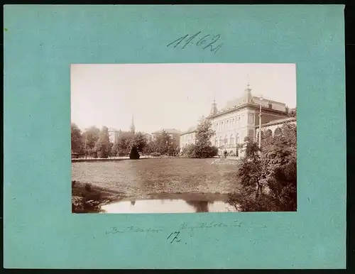 Fotografie Brück & Sohn Meissen, Ansicht Bad Elster, Blick auf das Kurhaus mit Park