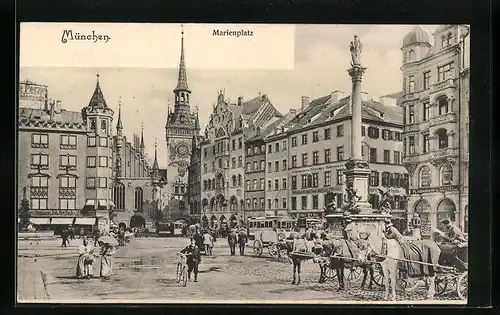 AK München, Blick auf den belebten Marienplatz, Droschken