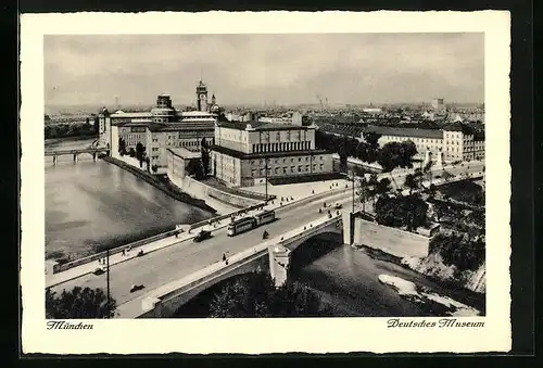 AK München, Strassenbahn vor dem Deutschen Museum aus der Vogelschau