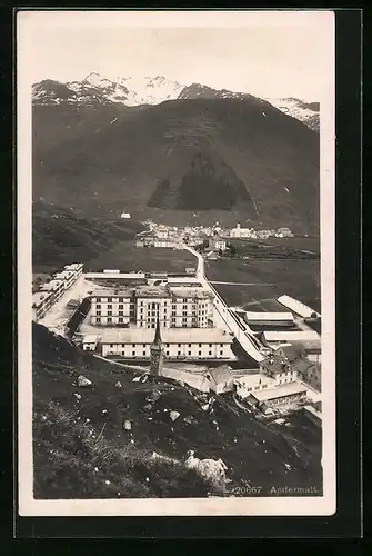 AK Andermatt, Totalansicht mit Bergpanorama