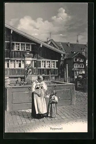 AK Appenzell, Ortsansicht mit Appenzellerin in Tracht am Brunnen