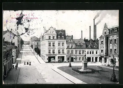 AK Meerane /Sa., Bismarckdenkmal und Bismarckstrasse, mit Cigarrengeschäft