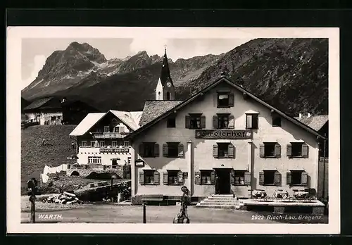 AK Warth, Hotels Tirolerhof und Biberkopf in der Strassenansicht