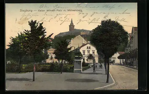 AK Siegburg, Partie am Kaiser Wilhelm-Platz mit Michaelsberg