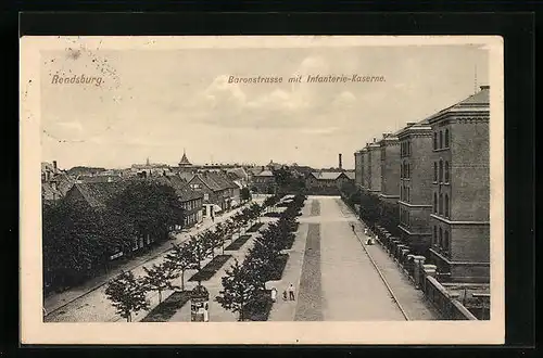 AK Rendsburg, Baronstrasse mit Infanterie-Kaserne aus der Vogelschau