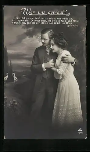 Foto-AK Photochemie Berlin Nr. 7801: Wer uns getraut?, Liebespaar vor einer Waldkulisse