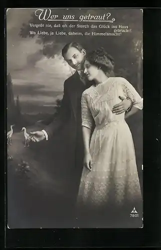 Foto-AK Photochemie Berlin Nr. 7801: Wer uns getraut? Liebespaar vor einer Waldkulisse